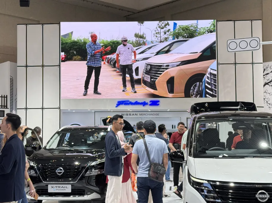 8.NISSAN
